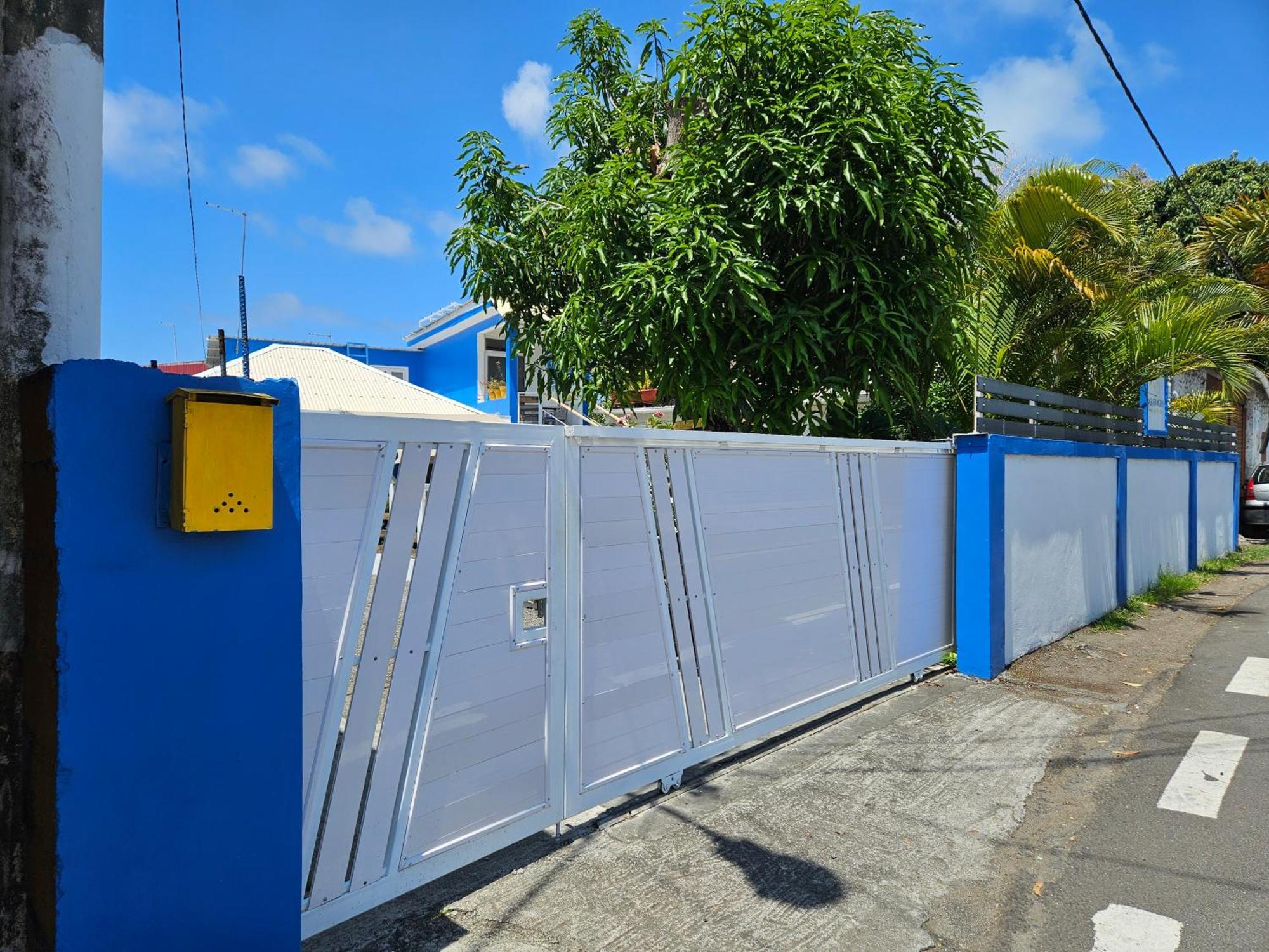Casa Frangipani Mauritius Apartment Trou d'Eau Douce Ngoại thất bức ảnh
